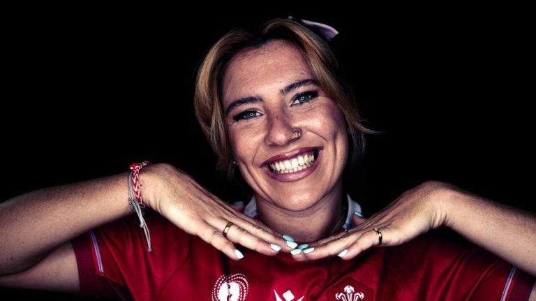 Female athletes hit back at 'weird' and 'derogatory' comments about their appearance