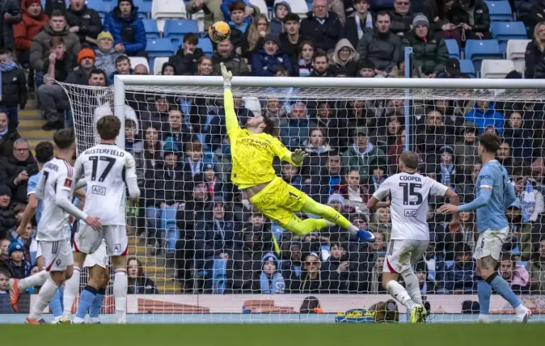 James Trafford reveals truth on Manchester City return and Gianluigi Donnarumma signing